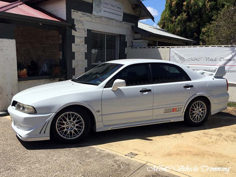 Mitsubishi Magna Ralliart 2002